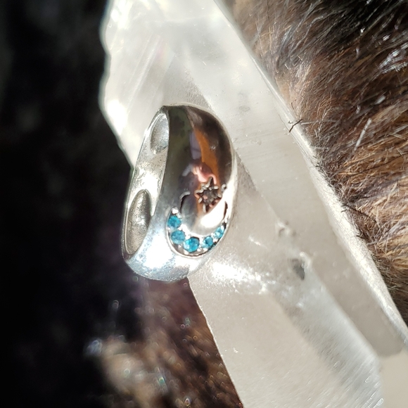 💐✨️🌙CRESENT MOON RING✨️🌙 - Picture 3 of 4